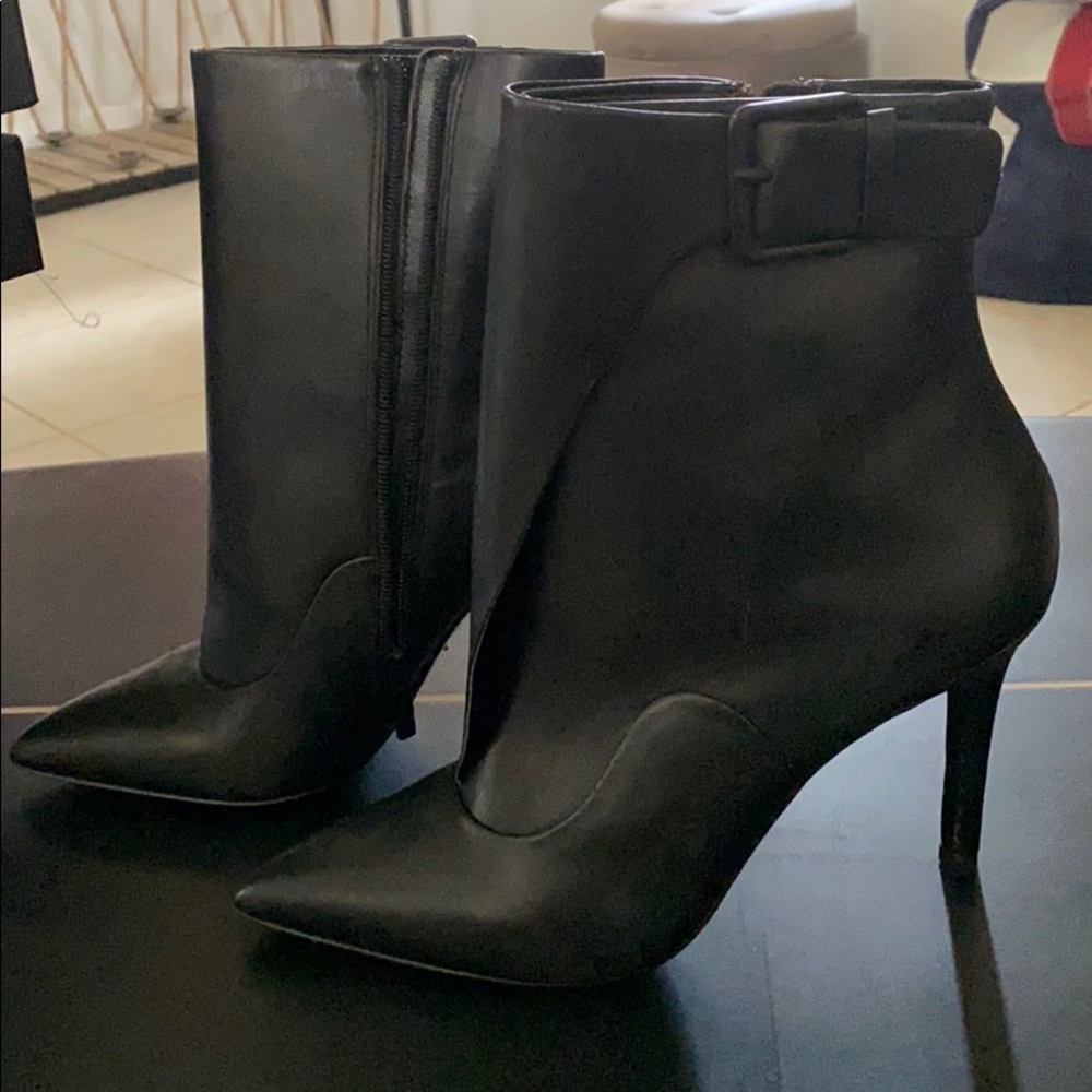 French Fashion Pour La Victoire booties